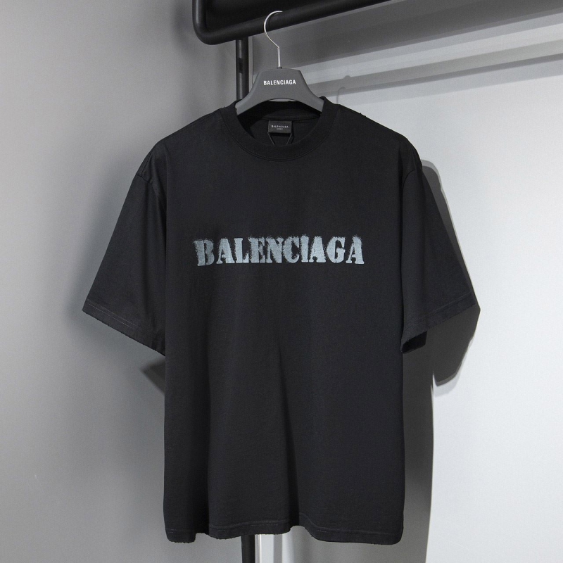 Ba*len*cia*ga t-shirts